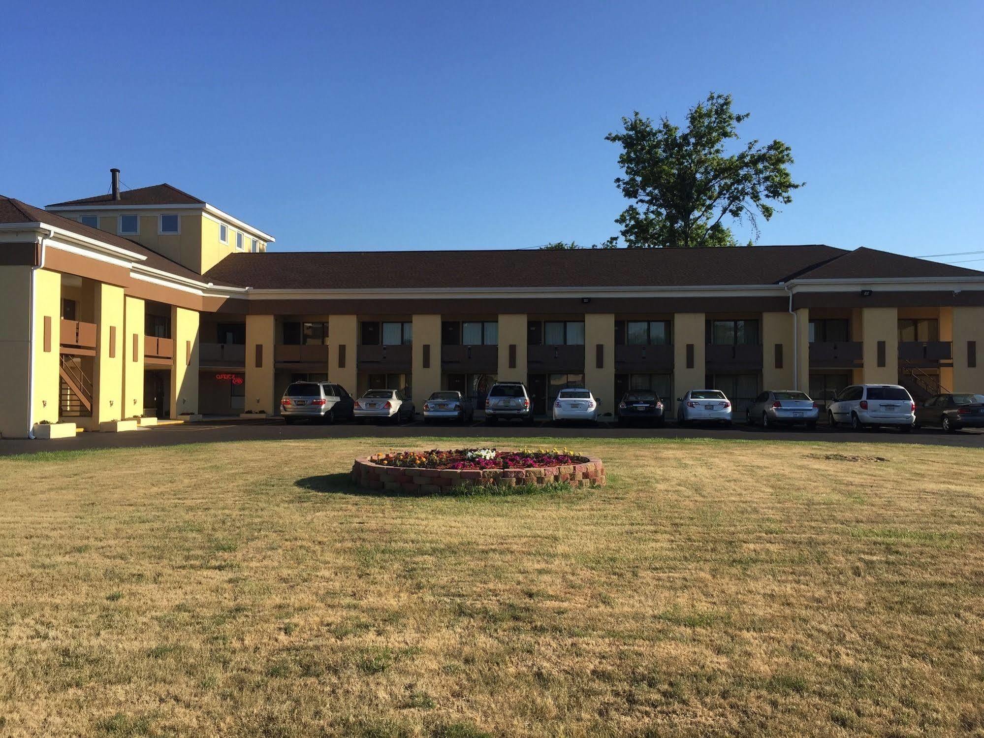 Scottish Inns Tonawanda Luaran gambar