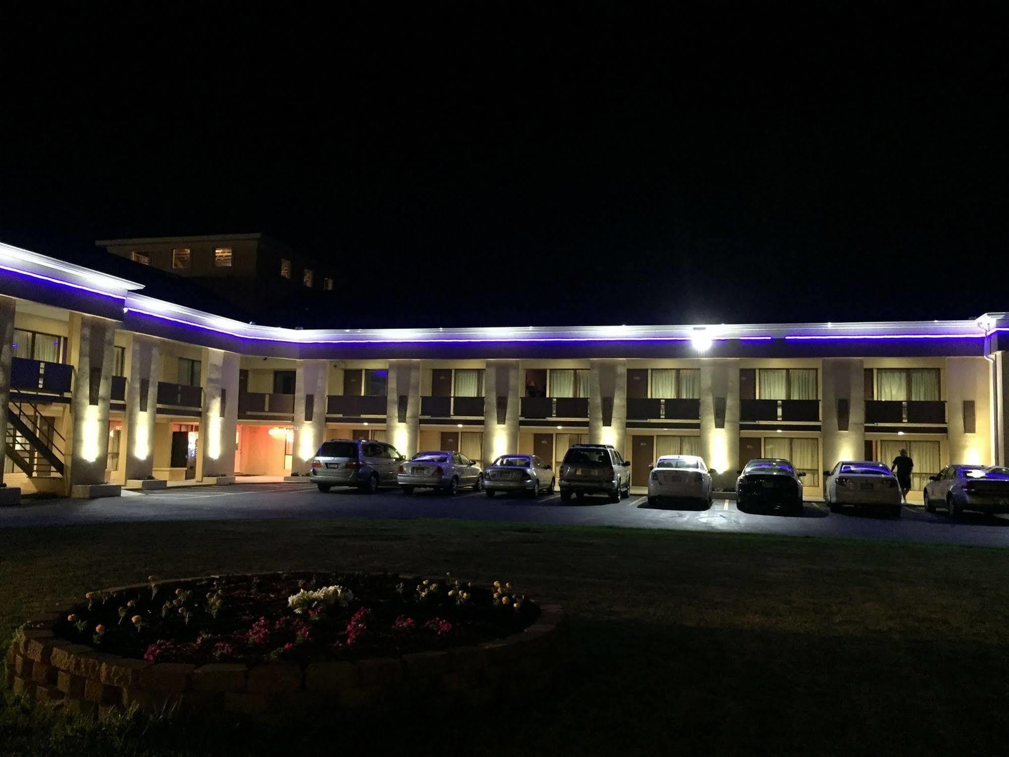 Scottish Inns Tonawanda Luaran gambar